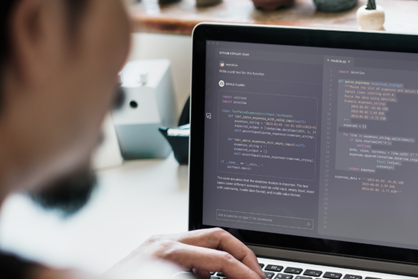 Künstliche Intelligenz im Einsatz - rawpixel.com / Freepik